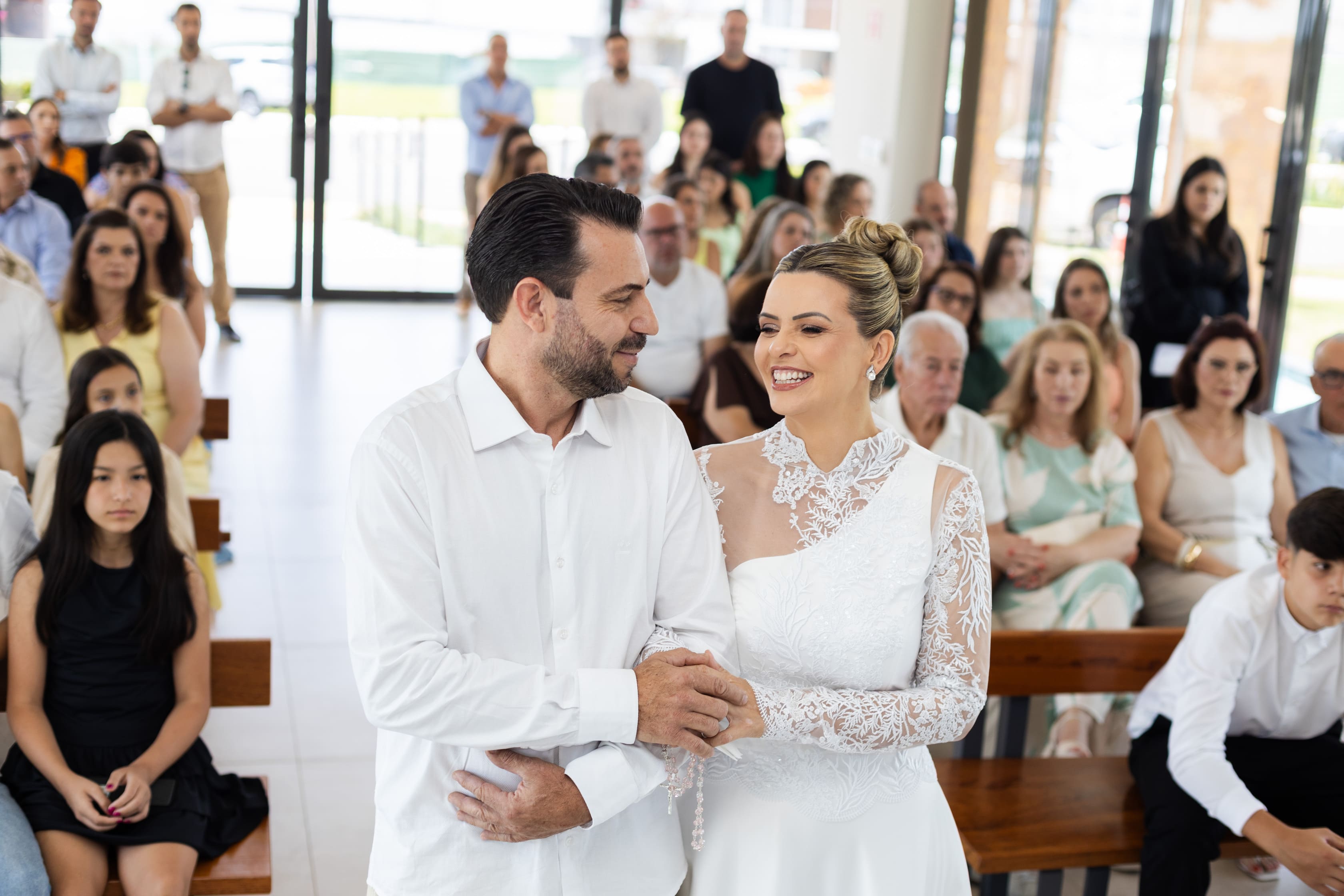 Casal celebrando 20 anos de casados