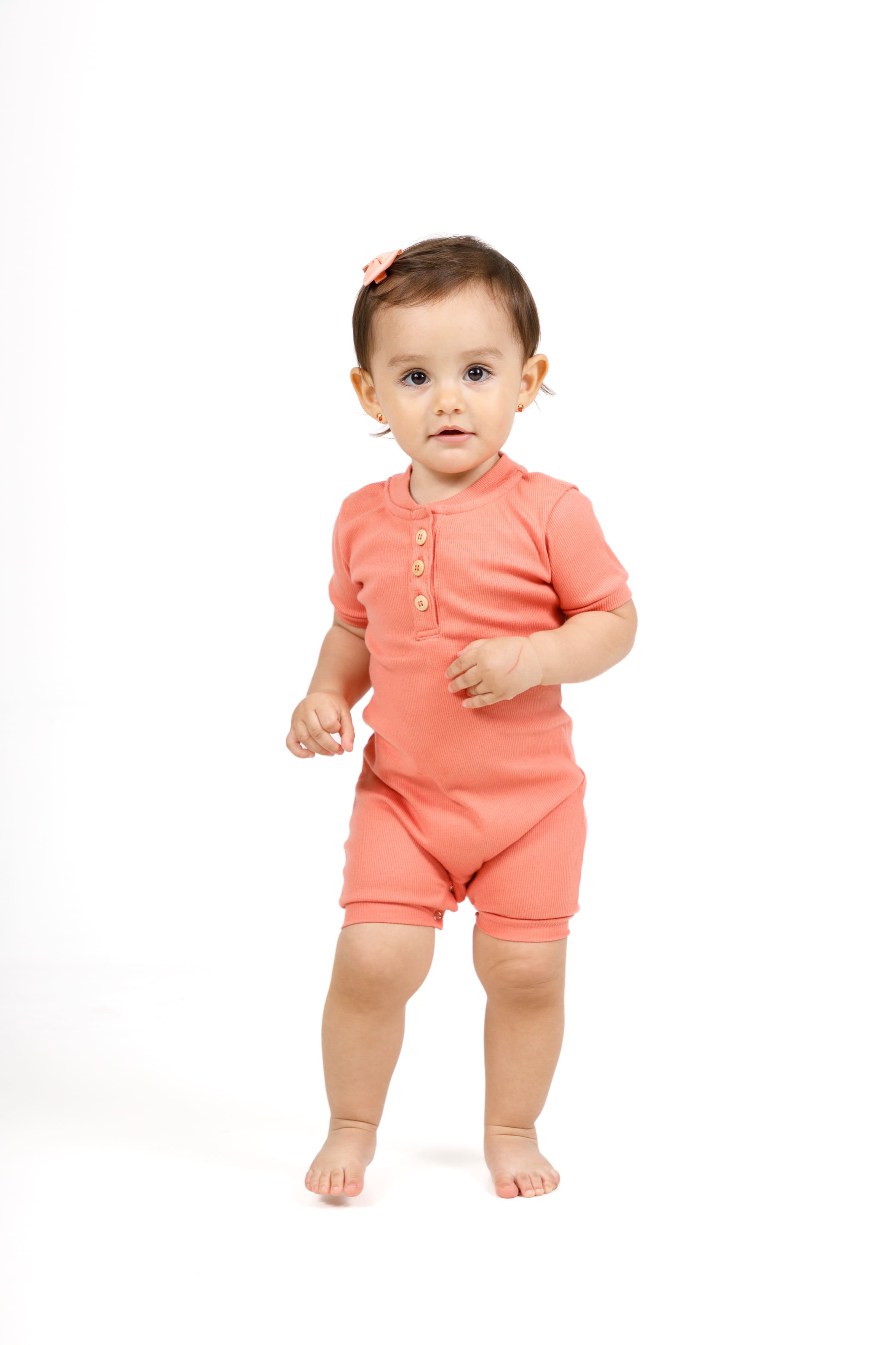 Coleção Mundinho da Charlotte Moda Infantil fotografada em estúdio