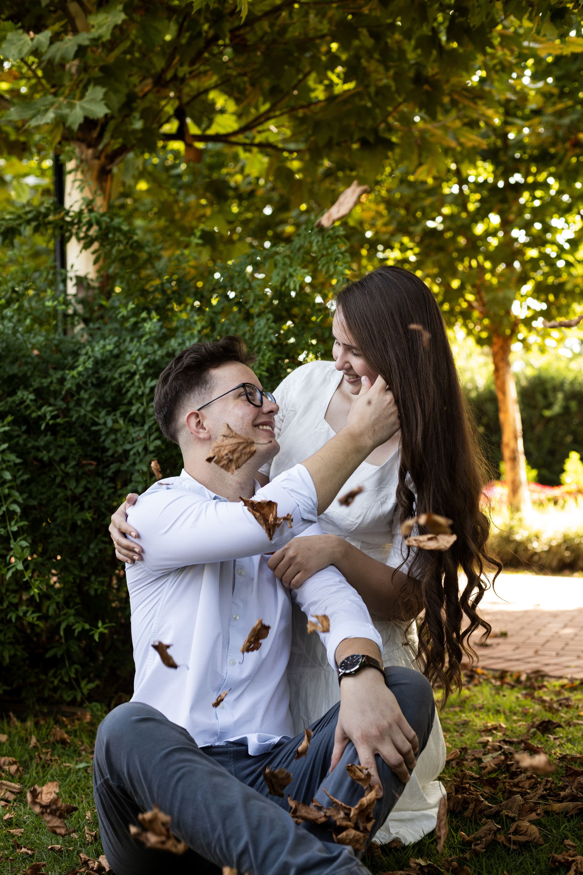 Taliane e Caio em ensaio romântico no Euro Garden